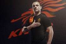 体操冠军管晨辰？体操运动员管晨晨比赛视频？